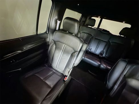 Used 2022 Jeep Wagoneer Series III w/ Convenience Group I image 12