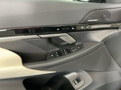 Certified 2025 BMW 530i w/ M Sport Package RWD image 19