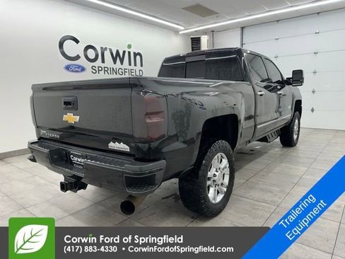 Used 2018 Chevrolet Silverado 2500 High Country w/ Duramax Plus Package image 4