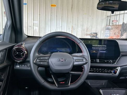 New 2026 Chevrolet Equinox RS AWD/4WD image 10
