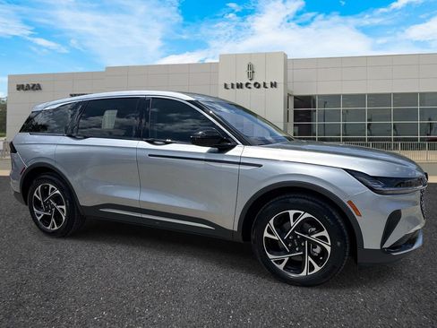 New 2026 Lincoln Nautilus Premier AWD/4WD image 1