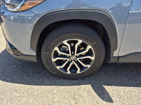 Used 2025 Toyota Corolla Cross AWD Hybrid image 24