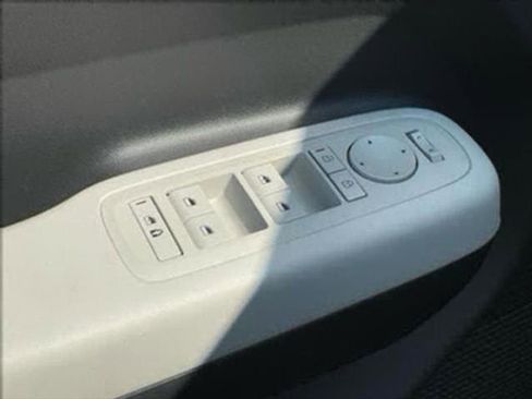 New 2025 Hyundai Santa Fe SE image 12