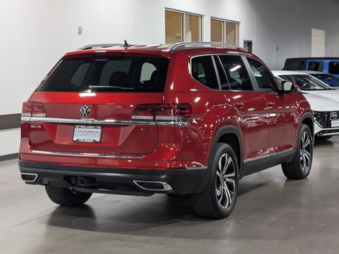 Used 2023 Volkswagen Atlas SEL AWD/4WD image 3