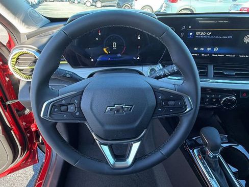 New 2026 Chevrolet Trax LT w/ Midnight Edition image 17