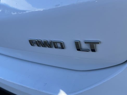 Used 2024 Chevrolet Equinox LT image 10