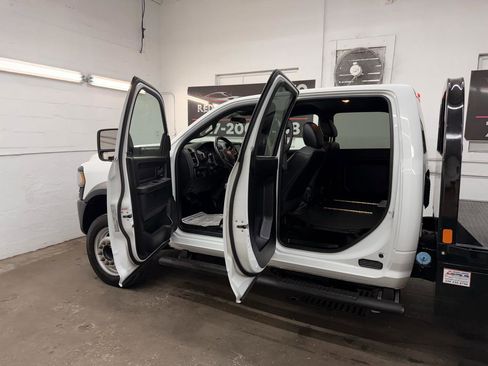 Used 2023 RAM 5500 Tradesman image 14