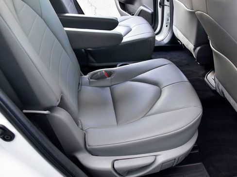 Certified 2023 Toyota Highlander XLE image 15