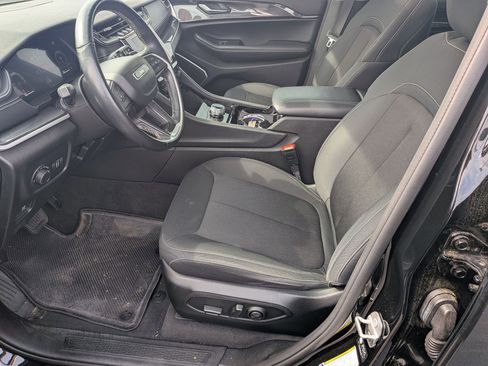 Certified 2021 Jeep Grand Cherokee L Laredo w/ Luxury Tech Group I image 12