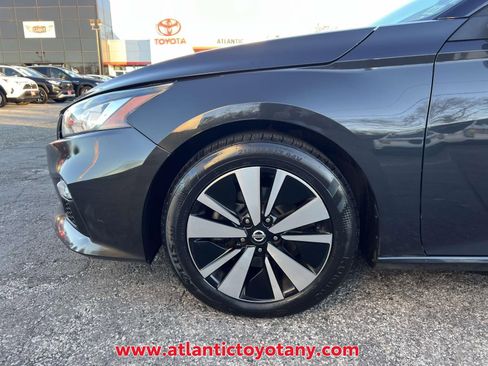 Used 2022 Nissan Altima 2.5 SV image 12