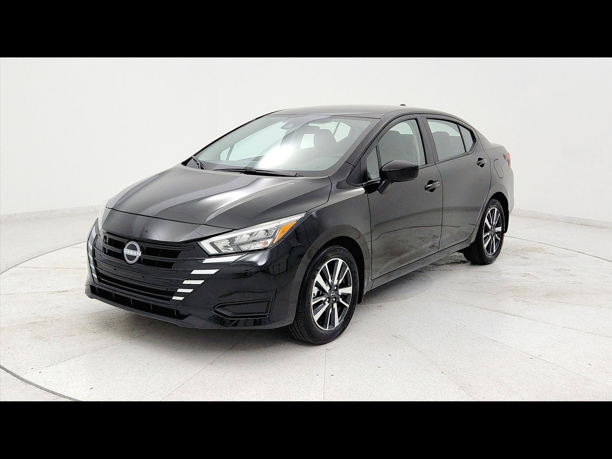 Used 2025 Nissan Versa SV w/ Trunk Package FWD image 1