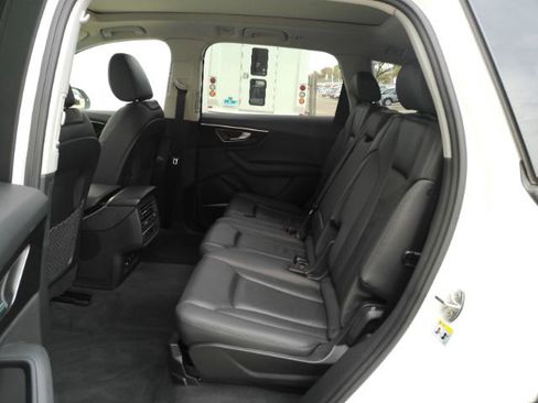 Used 2023 Audi Q7 2.0T Premium Plus w/ Premium Plus Package image 20