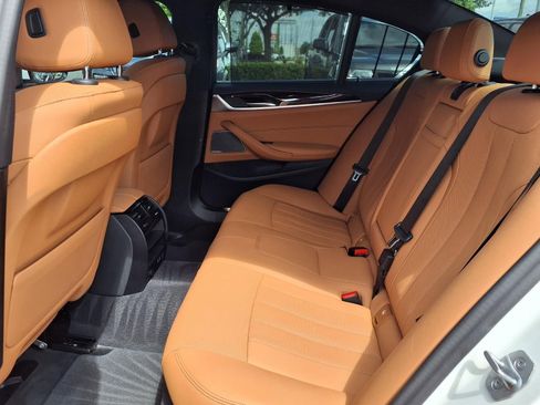 Used 2023 BMW 540i w/ Executive Package RWD image 11