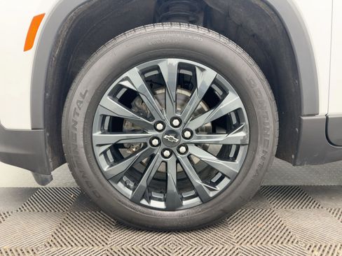 Certified 2023 Chevrolet Traverse RS w/ LPO, Floor Liner Package image 12