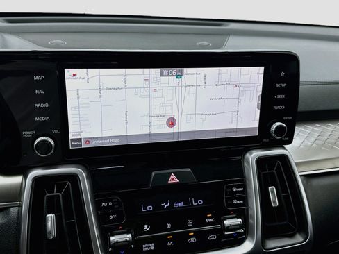 Used 2022 Kia Sorento S FWD image 9