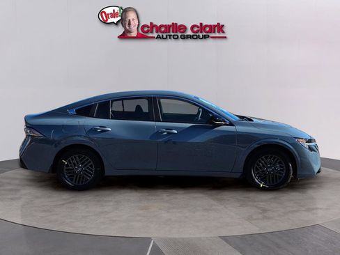 New 2026 Nissan Sentra SV w/ Floor Mat Package FWD image 7