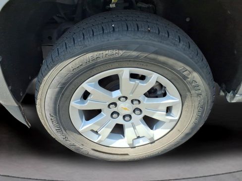 Used 2021 Chevrolet Colorado LT w/ Safety Package RWD image 9