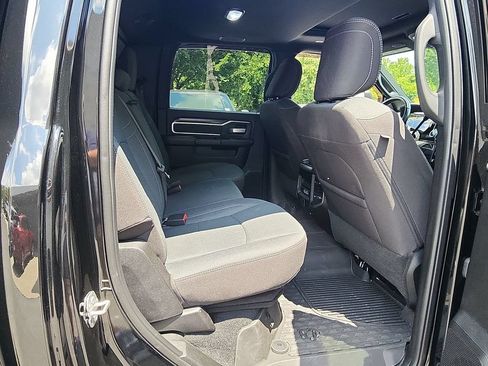 Used 2023 RAM 2500 Big Horn w/ Level 2 Equipment Group AWD/4WD image 26
