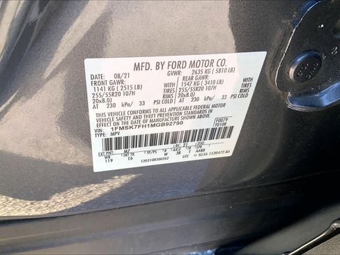 Certified 2021 Ford Explorer Limited w/ Equipment Group 301A image 30