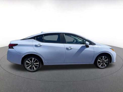 Used 2025 Nissan Versa SV image 16