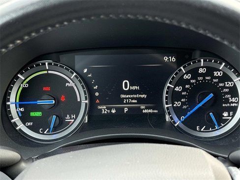 Used 2021 Toyota Highlander XLE image 28