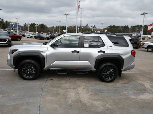 New 2025 Toyota 4Runner SR5 image 2