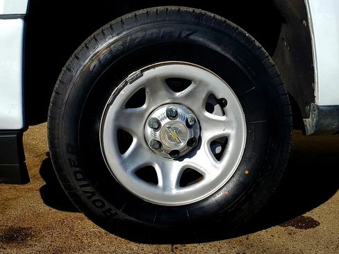 Used 2017 Chevrolet Silverado 1500 W/T RWD image 18