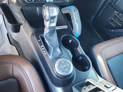 Used 2021 Ford Bronco Outer Banks image 21