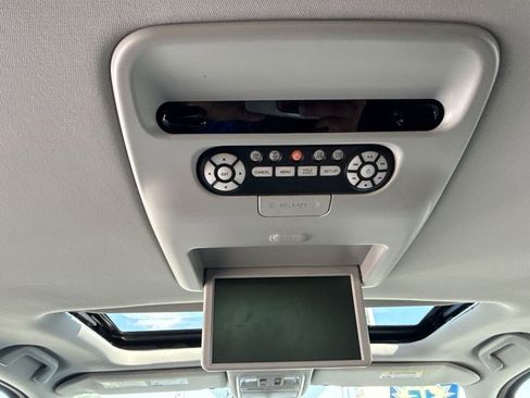 Used 2015 Honda Pilot Touring image 21