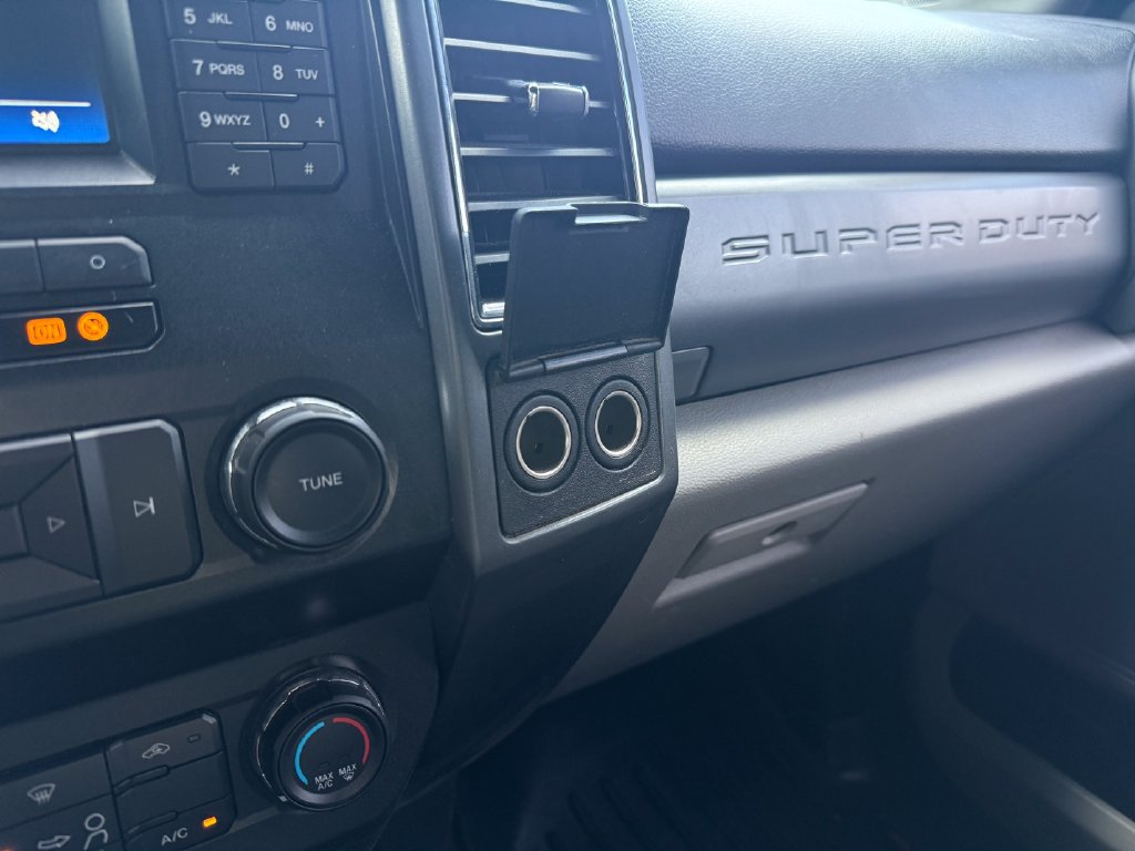 Used 2019 Ford F250 XLT w/ FX4 Off-Road Package AWD/4WD image 27