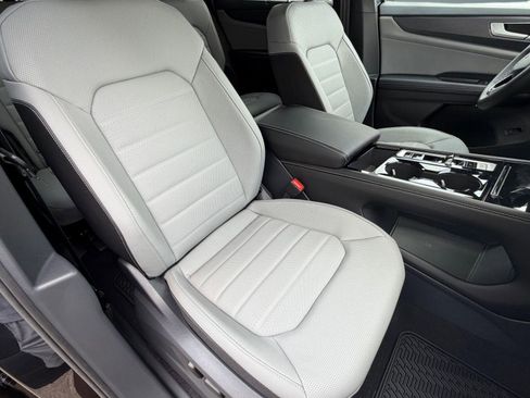 New 2026 Volkswagen Atlas Cross Sport SEL AWD/4WD image 19