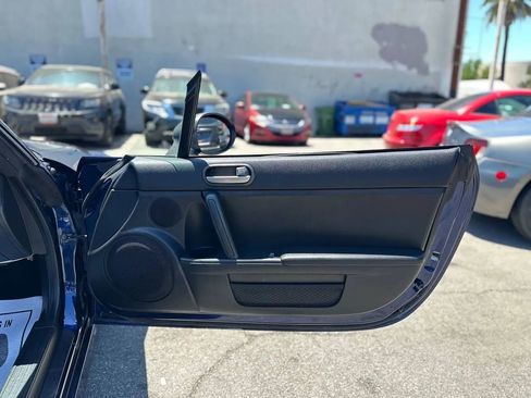 Used 2011 MAZDA MX-5 Miata Touring w/ Suspension Pkg image 32