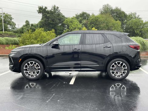 Used 2023 Chevrolet Blazer RS w/ Driver Confidence II Package AWD/4WD image 4