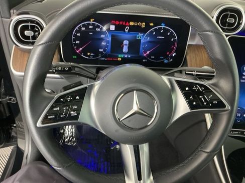 Used 2024 Mercedes-Benz GLC 300 4MATIC image 14
