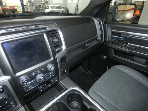 Used 2023 RAM 1500 Classic Warlock image 12