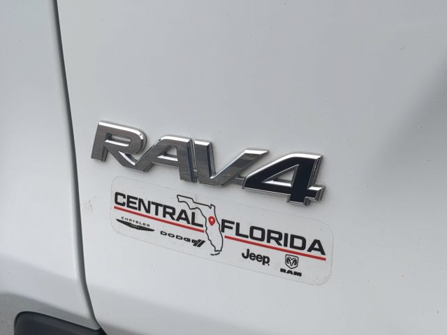Used 2025 Toyota RAV4 XLE w/ Convenience Package FWD image 13