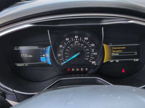 Used 2017 Ford Fusion SE w/ Fusion SE Technology Package AWD/4WD image 31
