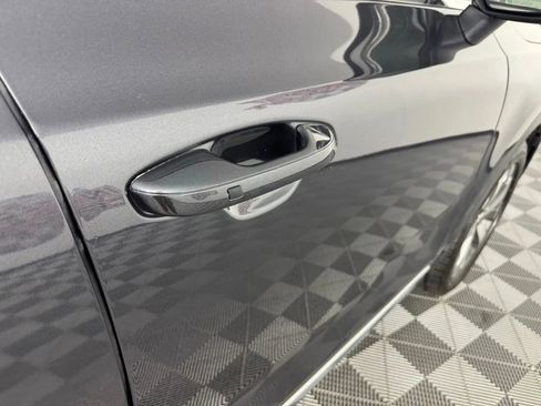 Used 2022 Kia Telluride S image 32