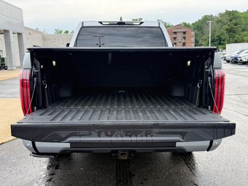 Used 2025 Toyota Tundra Platinum AWD/4WD image 4
