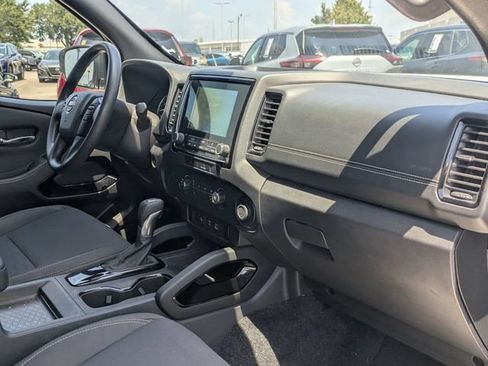 Used 2023 Nissan Frontier SV w/ Midnight Edition Package RWD image 28