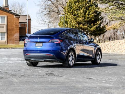 Used 2024 Tesla Model Y Long Range image 5