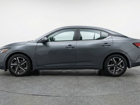 Used 2025 Nissan Sentra SV FWD image 5