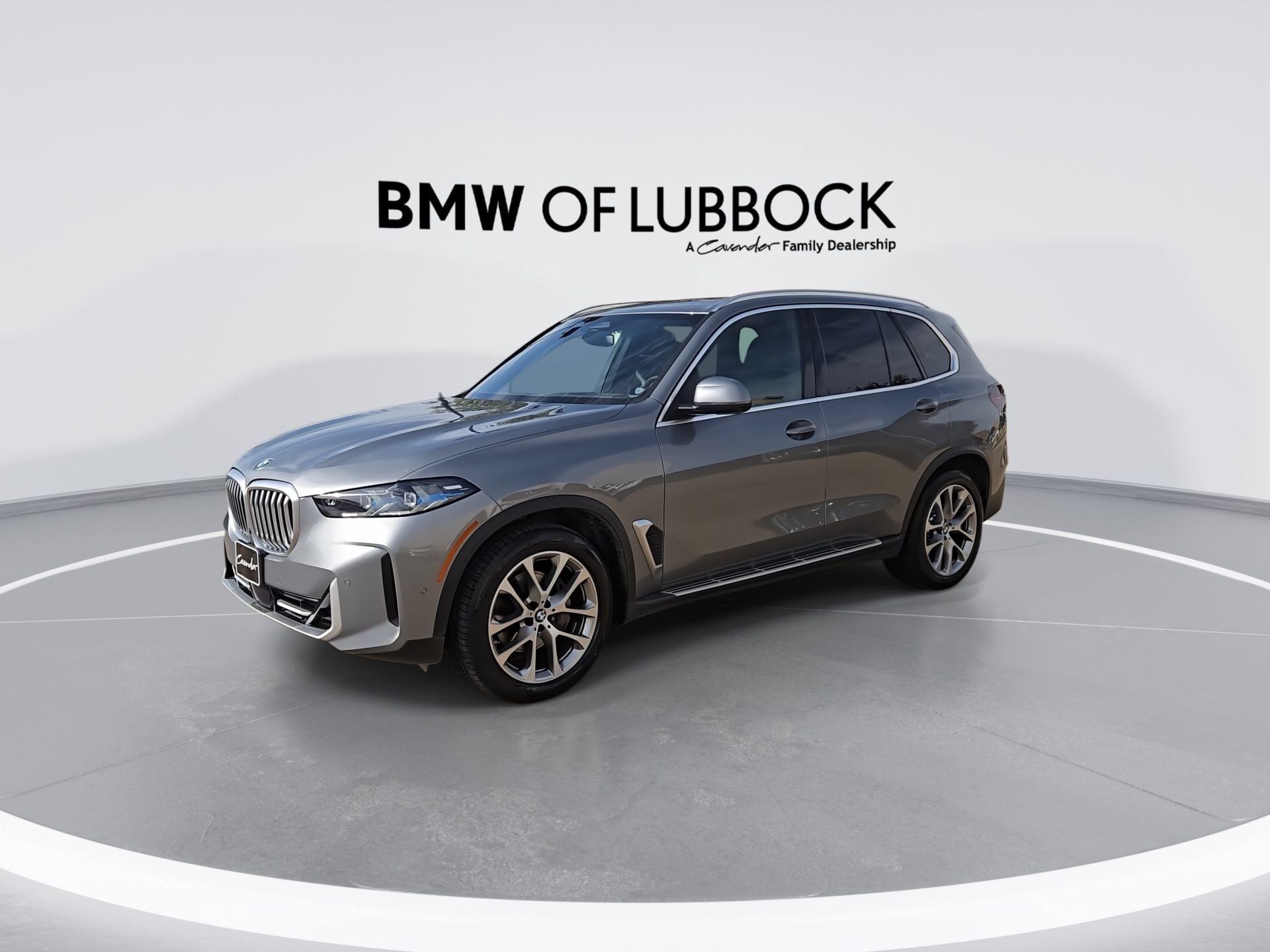 Used 2024 BMW X5 xDrive40i AWD/4WD image 4