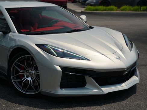Used 2023 Chevrolet Corvette Z06 w/ Chrome Exterior Badge Package RWD image 38