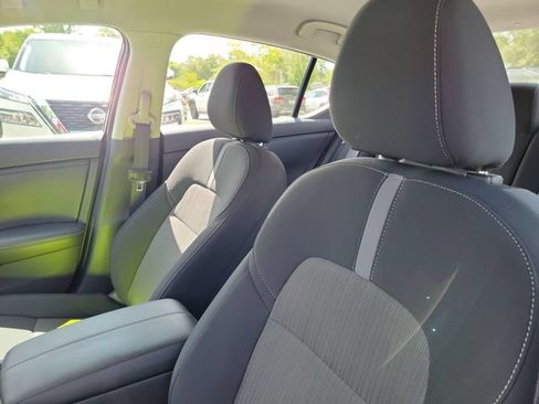 Used 2023 Nissan Sentra SV FWD image 18