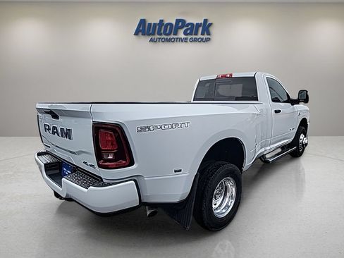 Used 2025 RAM 3500 Big Horn AWD/4WD image 8