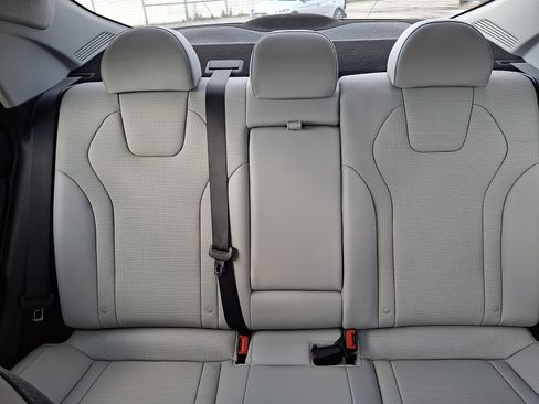 Certified 2023 Hyundai Elantra Limited image 19