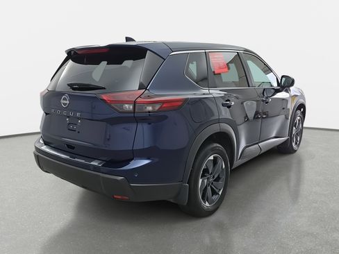 Certified 2025 Nissan Rogue SV image 5