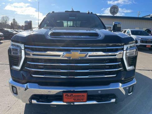 Used 2024 Chevrolet Silverado 3500 LTZ w/ LTZ Plus Package image 24