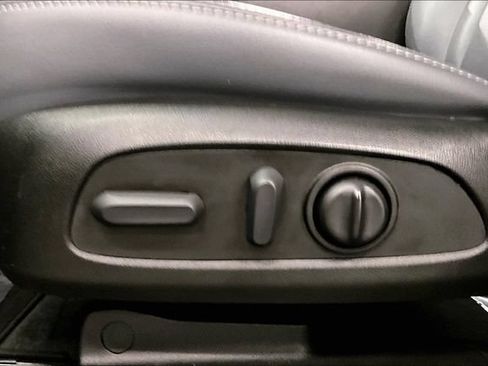 Used 2023 Buick Enclave Essence w/ Trailering Package, 5000 lbs. FWD image 31